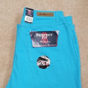 NWT Perfect Fit Jeans Size 14
